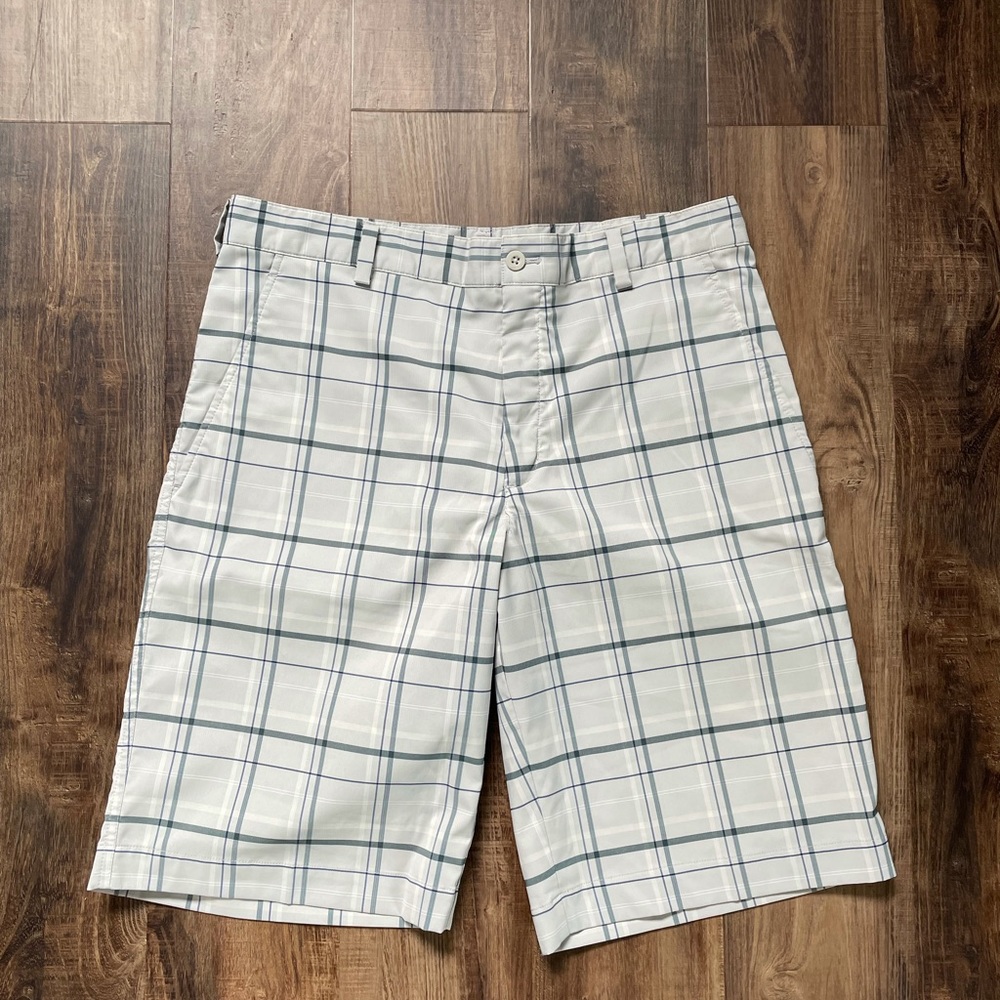 Men’s Nike Golf Shorts